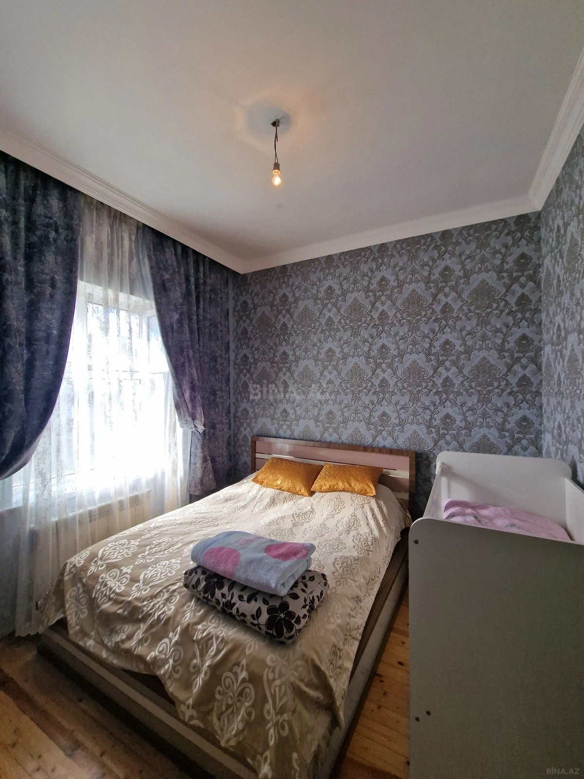 Satılır 4 otaqlı həyət evi 174 m²