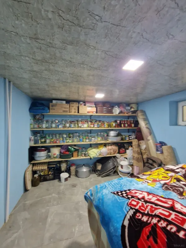 Satılır 4 otaqlı həyət evi 174 m²