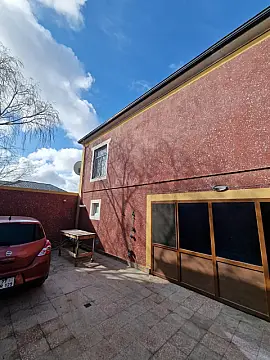 Satılır 4 otaqlı həyət evi 174 m²