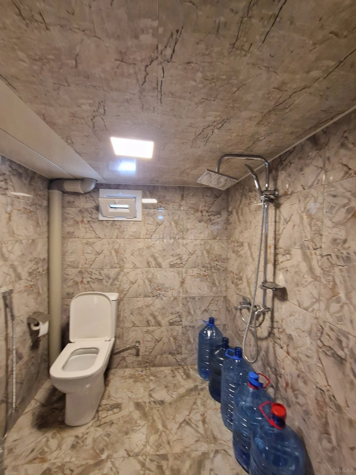 Satılır 4 otaqlı həyət evi 174 m²