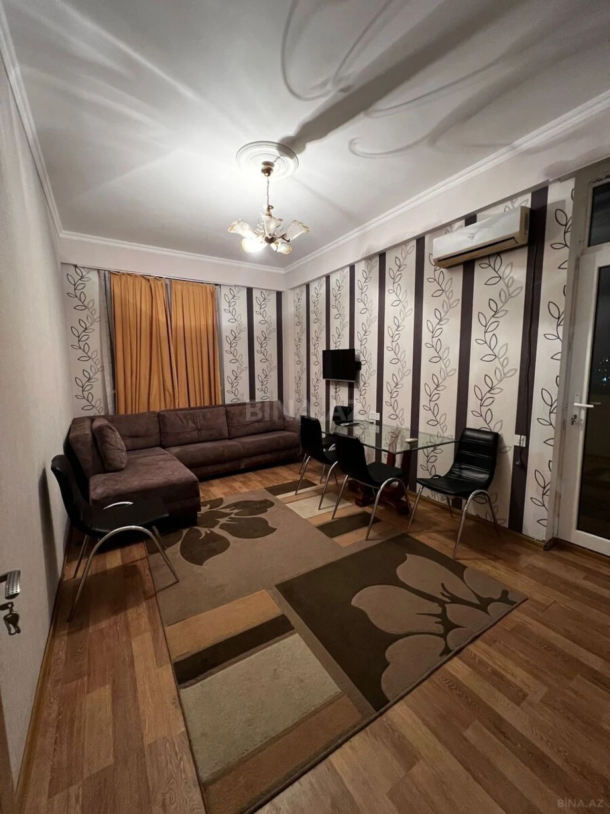 Satılır 2 otaqlı mənzil 60 m²