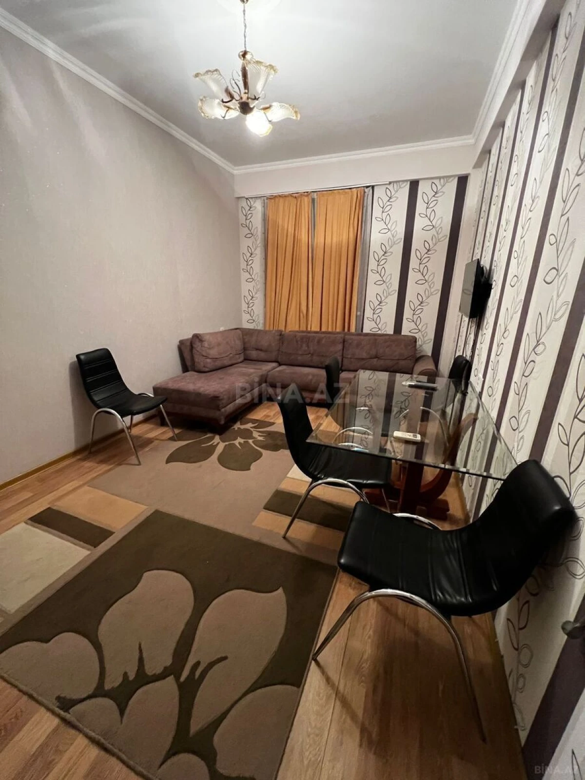 Satılır 2 otaqlı mənzil 60 m²