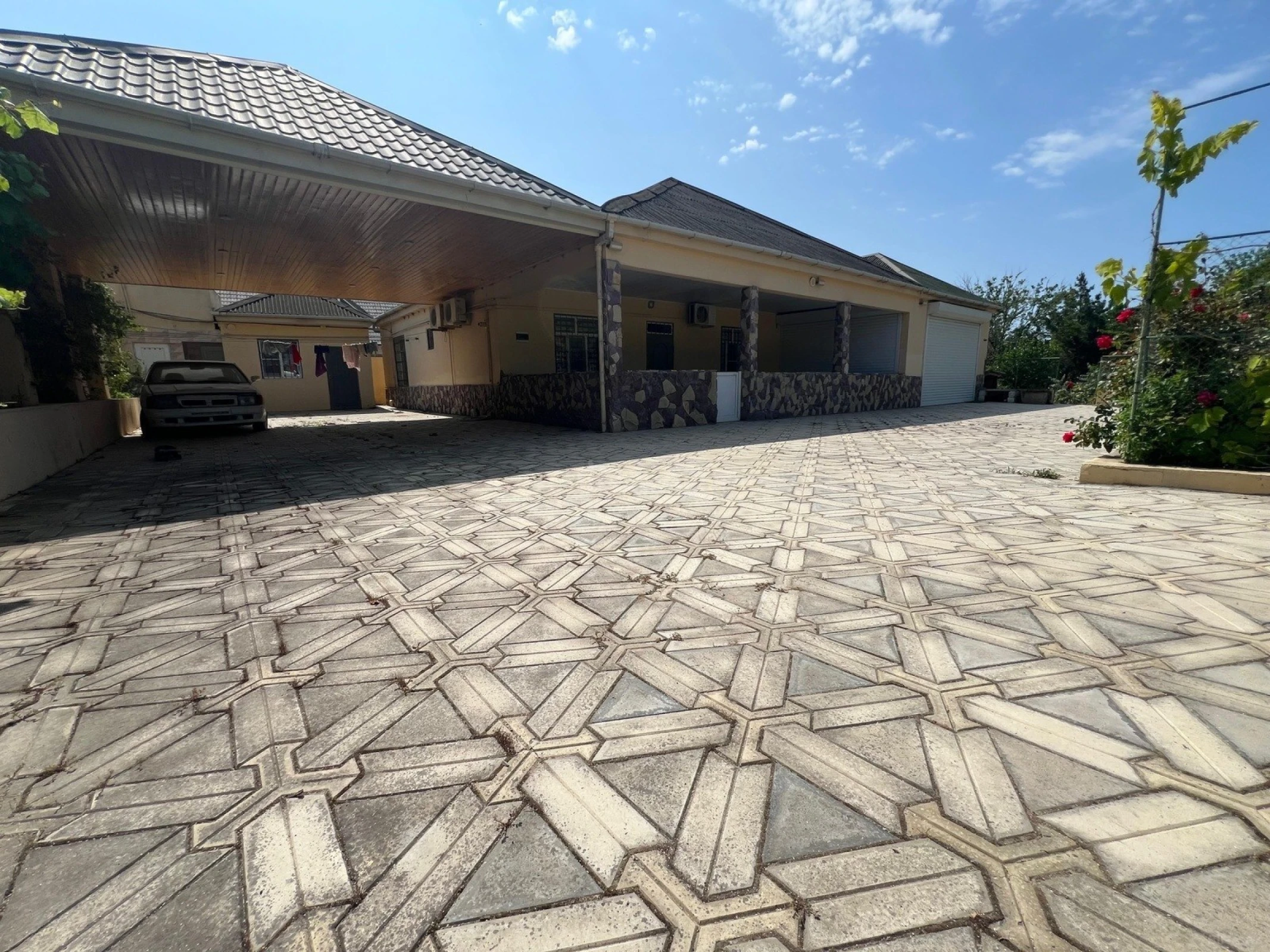 Satılır 3 otaqlı həyət evi 150 m²