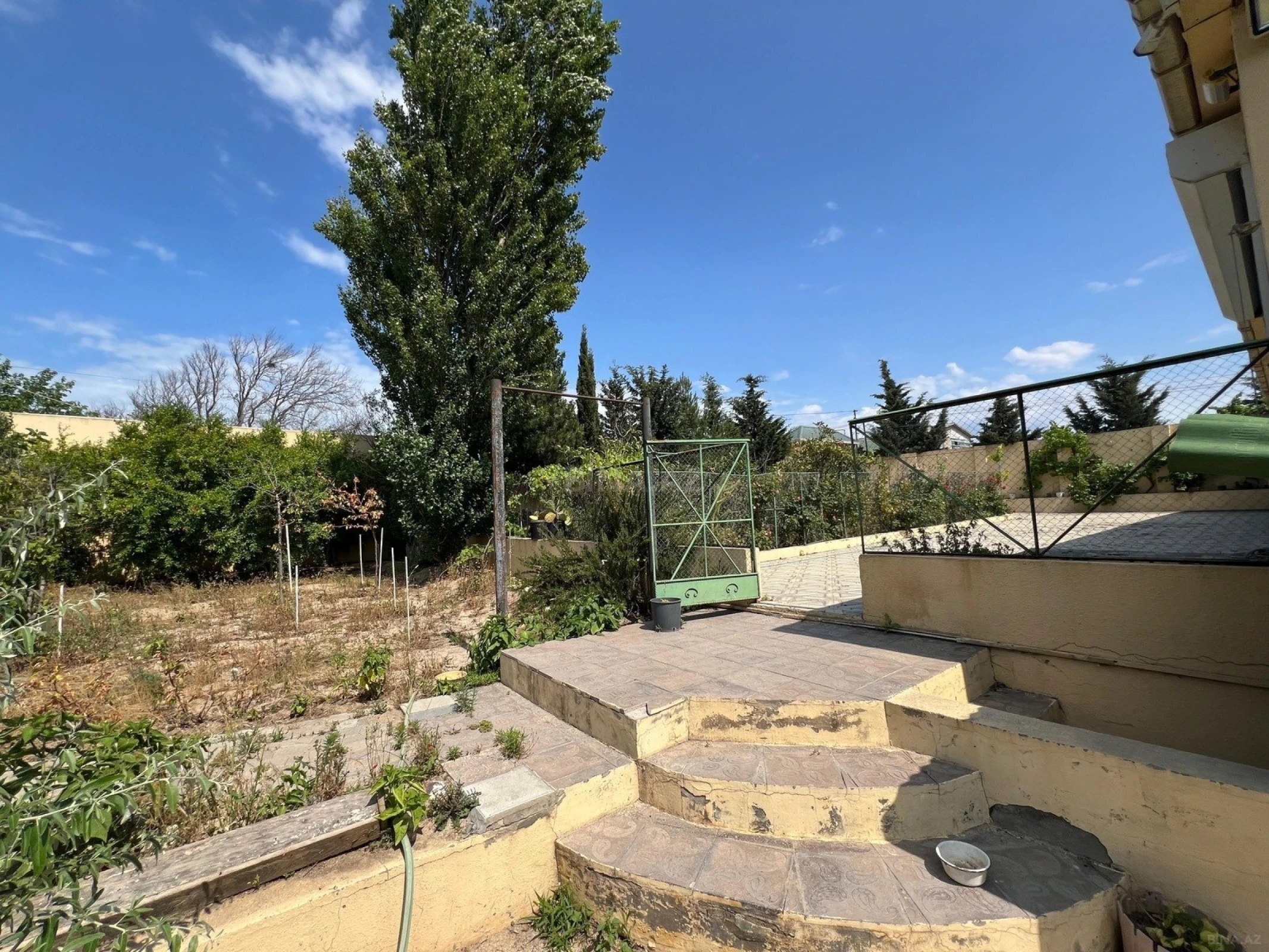 Satılır 3 otaqlı həyət evi 150 m²