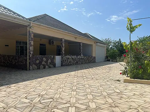 Satılır 3 otaqlı həyət evi 150 m² — Bakı, Novxanı 3 otaq 150.00 m²
