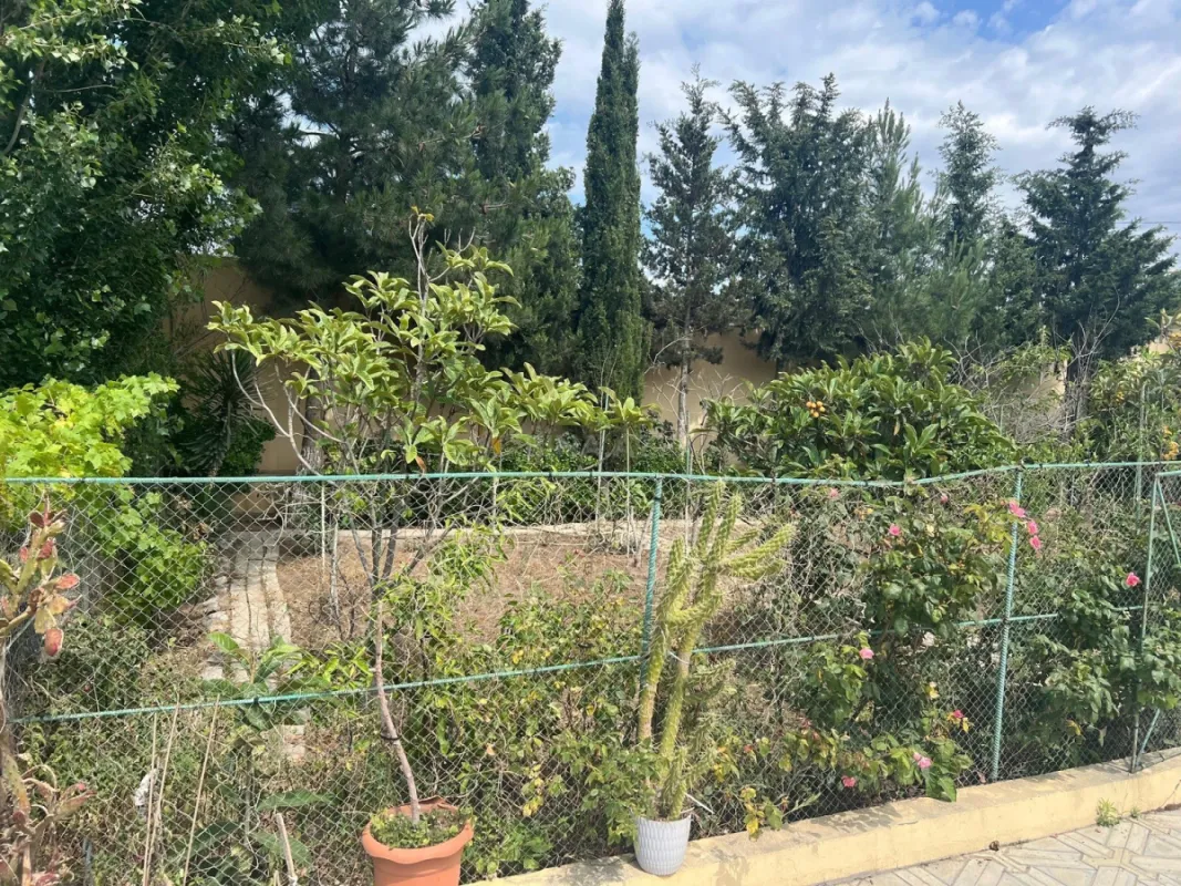 Satılır 3 otaqlı həyət evi 150 m²