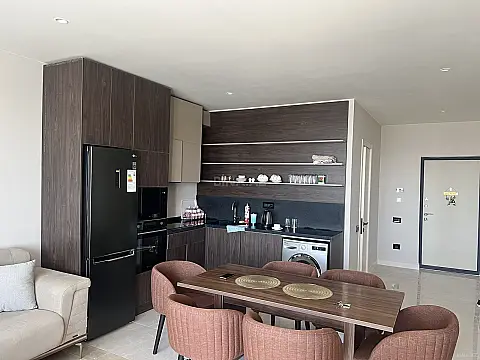 Kirayə verilir 2 otaqlı mənzil 92 m²