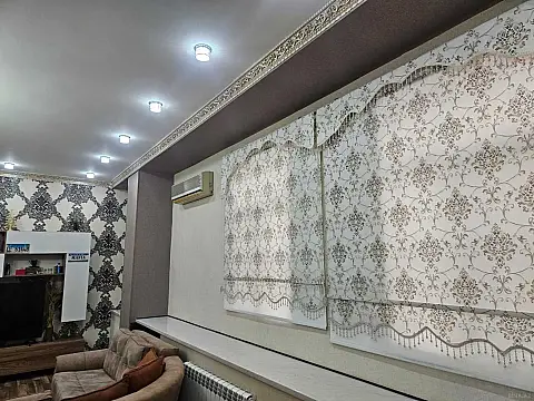 Kirayə verilir 4 otaqlı mənzil 130 m²