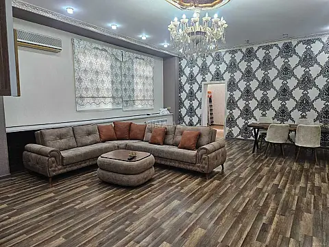Kirayə verilir 4 otaqlı mənzil 130 m² — Bakı, 5-ci mikrorayon 4 otaq 130.00 m²