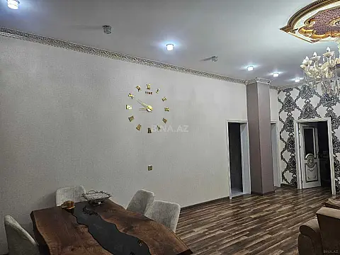 Kirayə verilir 4 otaqlı mənzil 130 m²