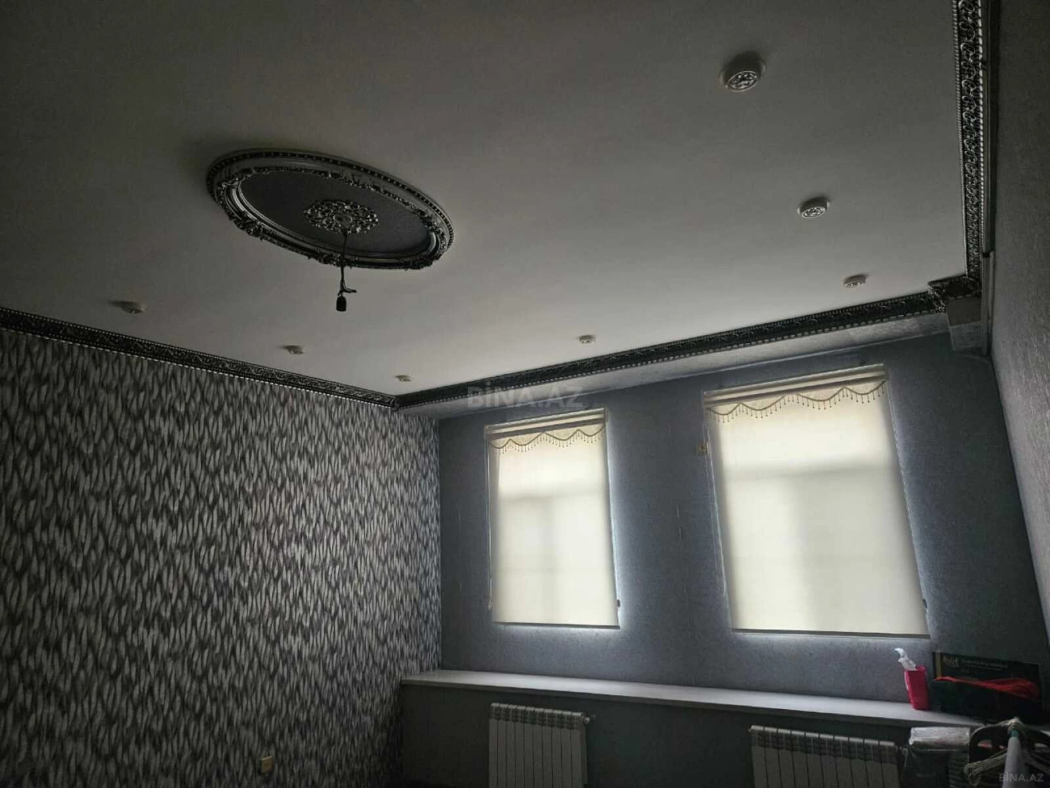 Kirayə verilir 4 otaqlı mənzil 130 m²