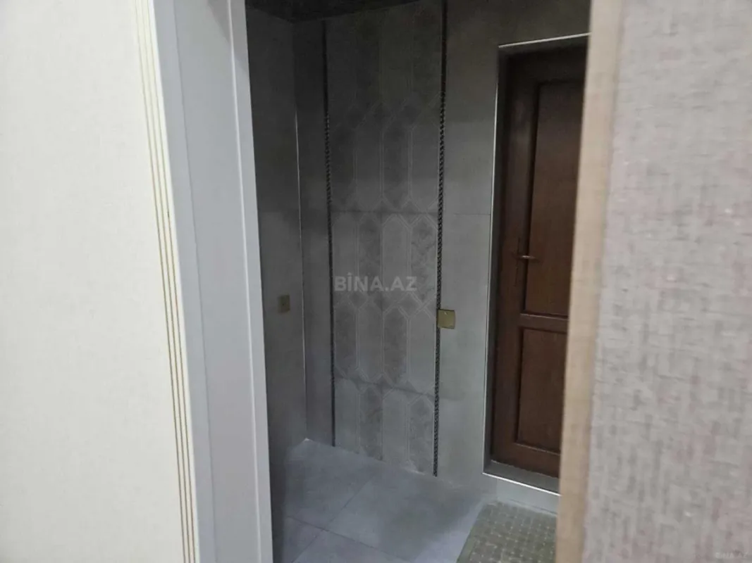 Kirayə verilir 4 otaqlı mənzil 130 m²