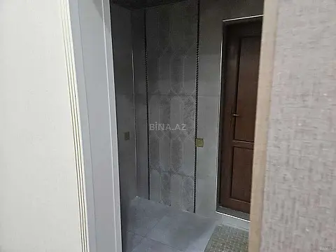 Kirayə verilir 4 otaqlı mənzil 130 m²