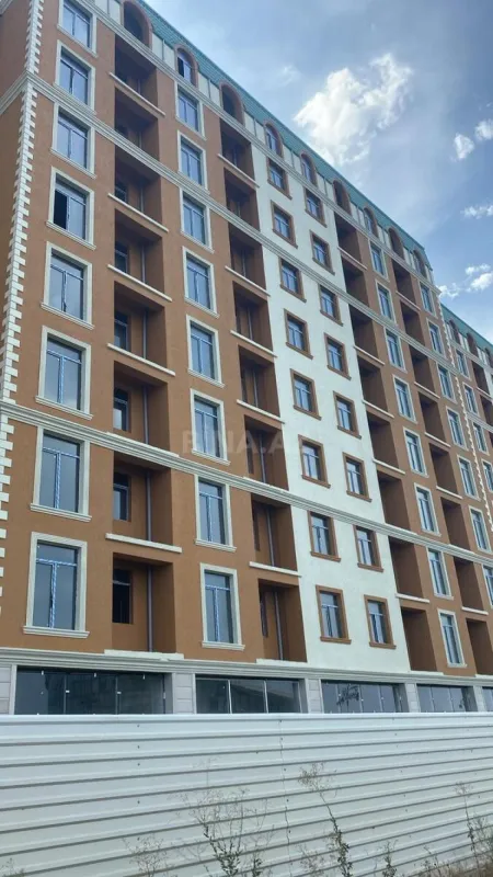 Satılır 2 otaqlı mənzil 71 m²