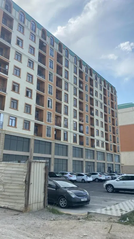 Satılır 2 otaqlı mənzil 71 m²