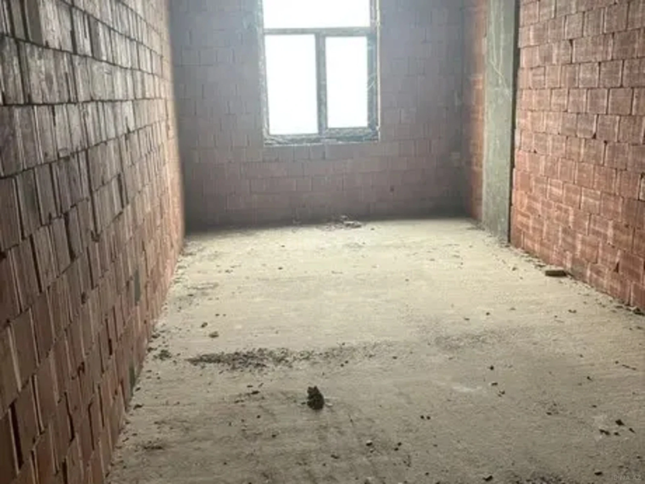 Satılır 2 otaqlı mənzil 71 m²