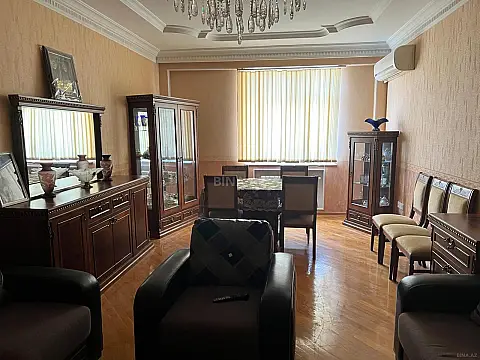 Kirayə verilir 3 otaqlı mənzil 135 m²