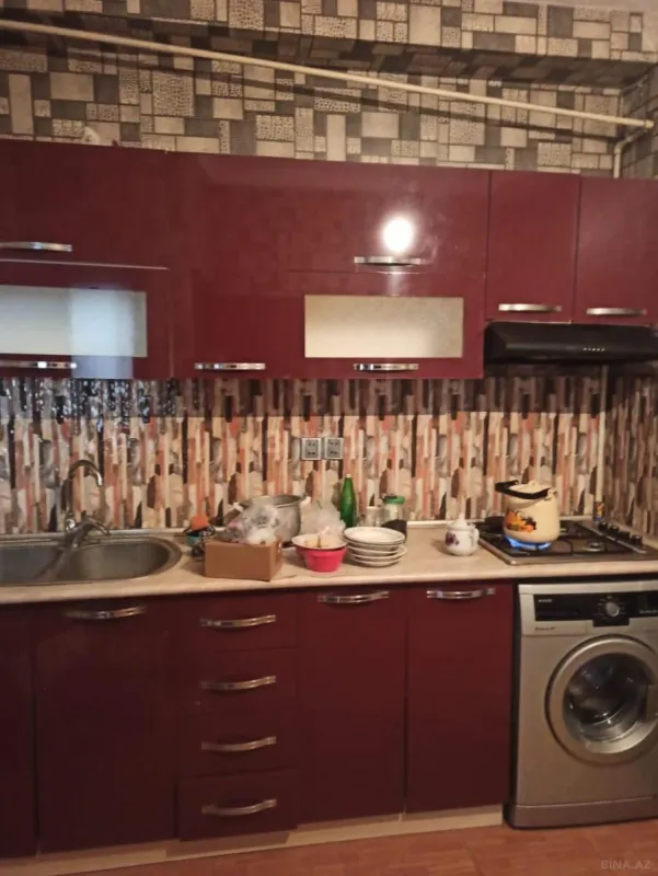 Kirayə verilir 2 otaqlı mənzil 70 m²