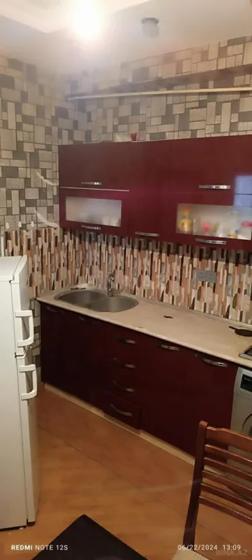 Kirayə verilir 2 otaqlı mənzil 70 m²