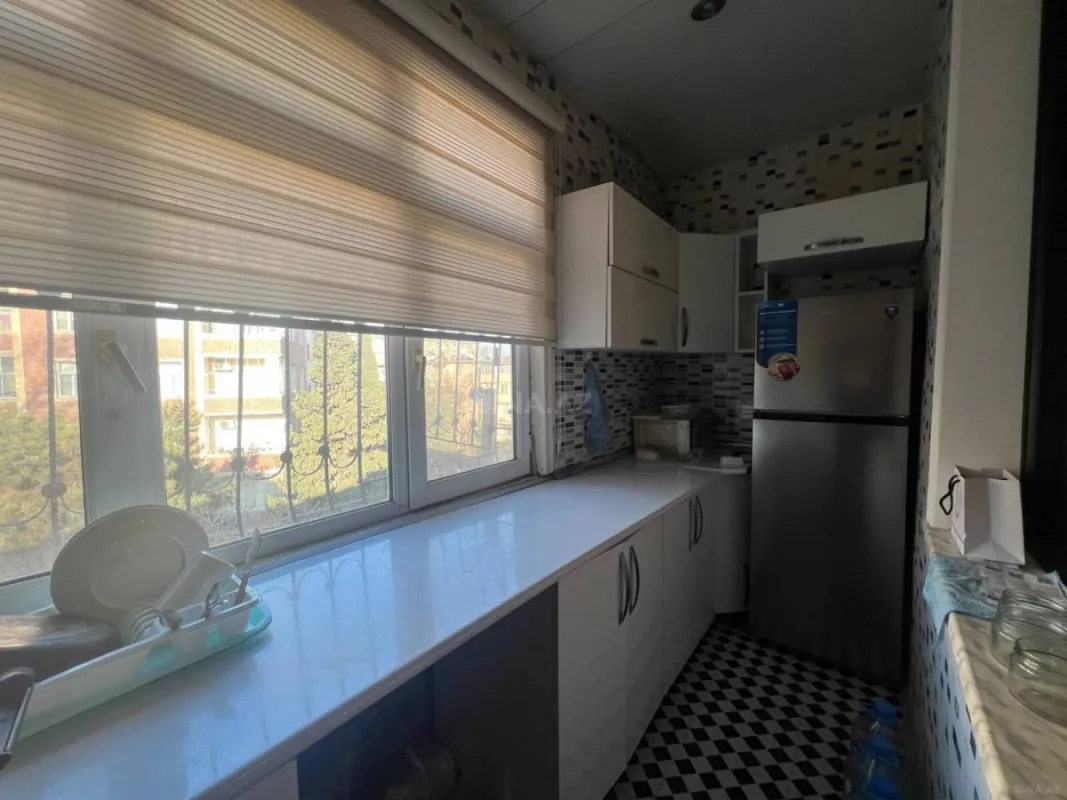 Satılır 3 otaqlı mənzil 50 m²