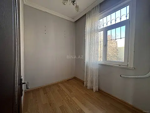 Satılır 3 otaqlı mənzil 50 m²
