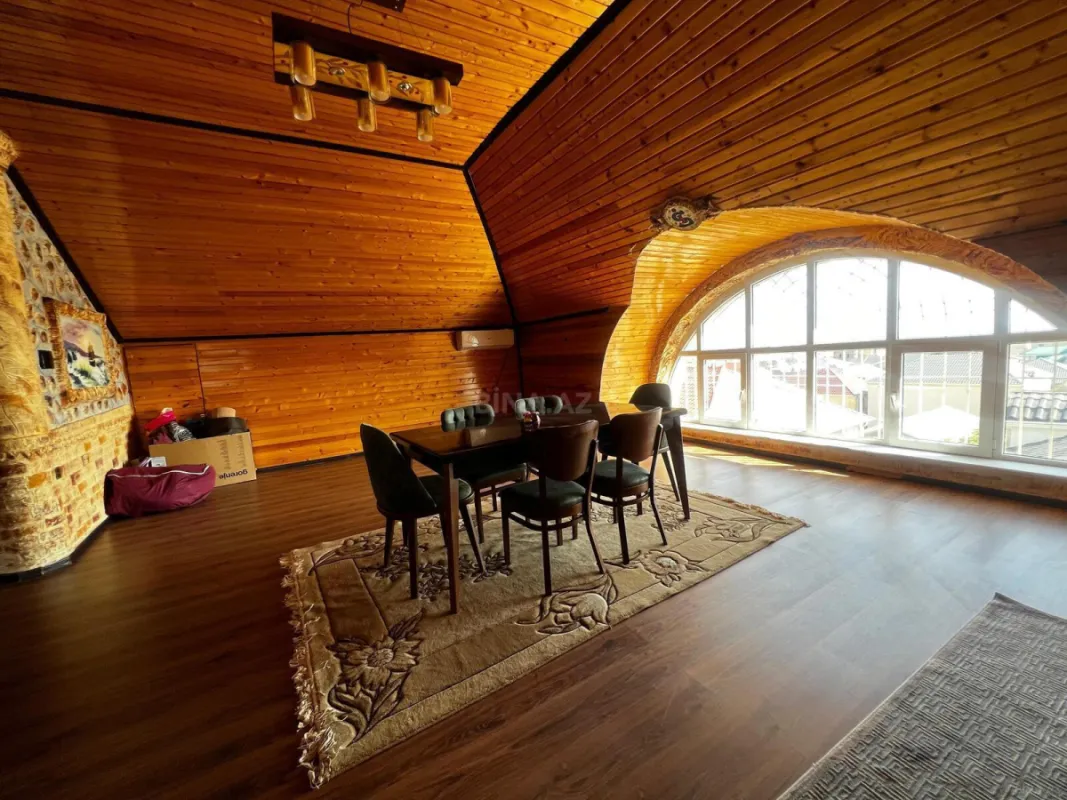 Kirayə verilir 6 otaqlı həyət evi 500 m²