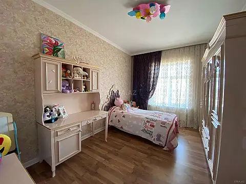 Kirayə verilir 6 otaqlı həyət evi 500 m²