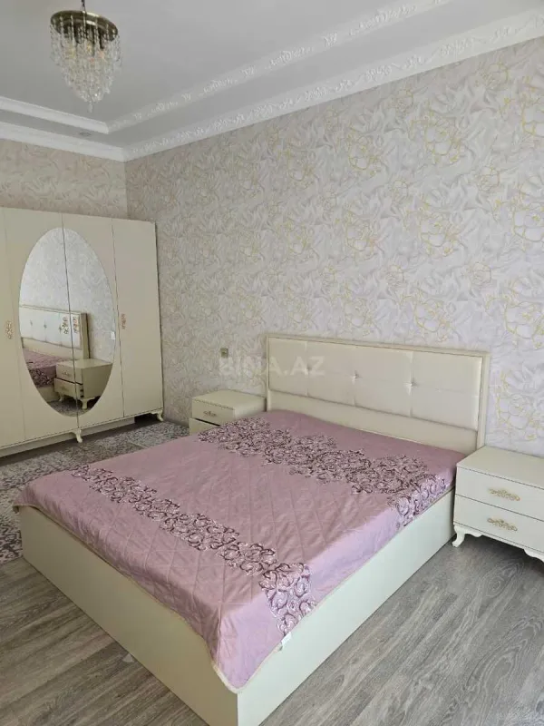 Kirayə verilir 2 otaqlı mənzil 100 m²