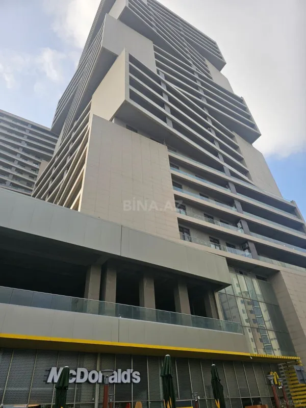 Kirayə verilir 2 otaqlı mənzil 100 m²
