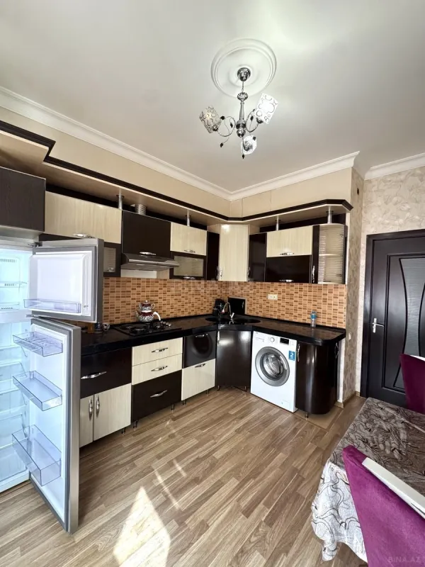 Kirayə verilir 2 otaqlı mənzil 80 m²