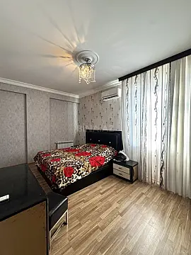 Kirayə verilir 2 otaqlı mənzil 80 m²