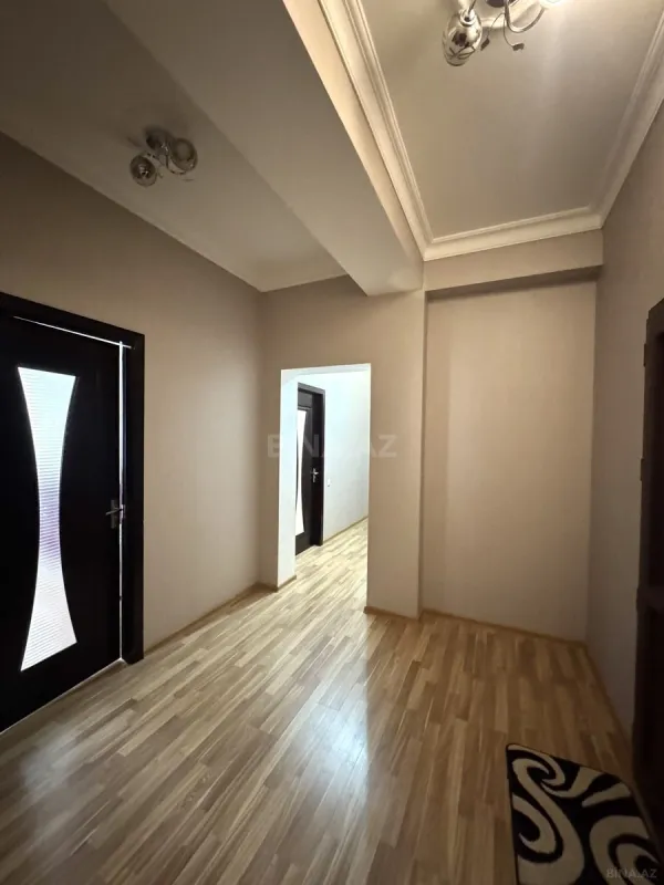 Kirayə verilir 2 otaqlı mənzil 80 m²