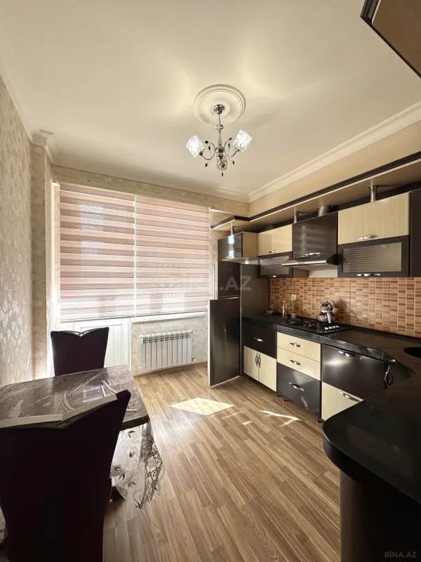 Kirayə verilir 2 otaqlı mənzil 80 m²