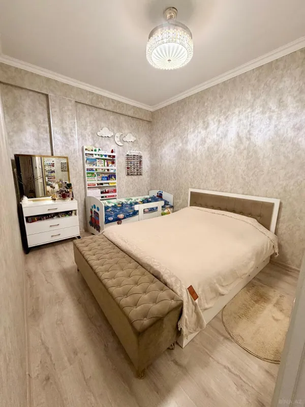 Satılır 1 otaqlı mənzil 60 m²