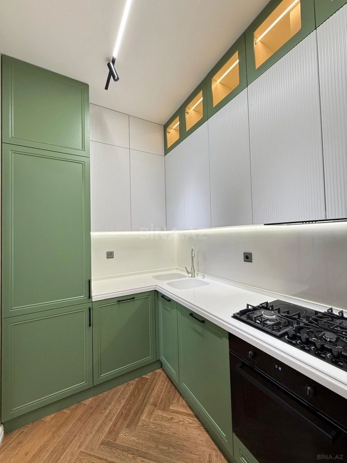 Satılır 2 otaqlı mənzil 63 m²