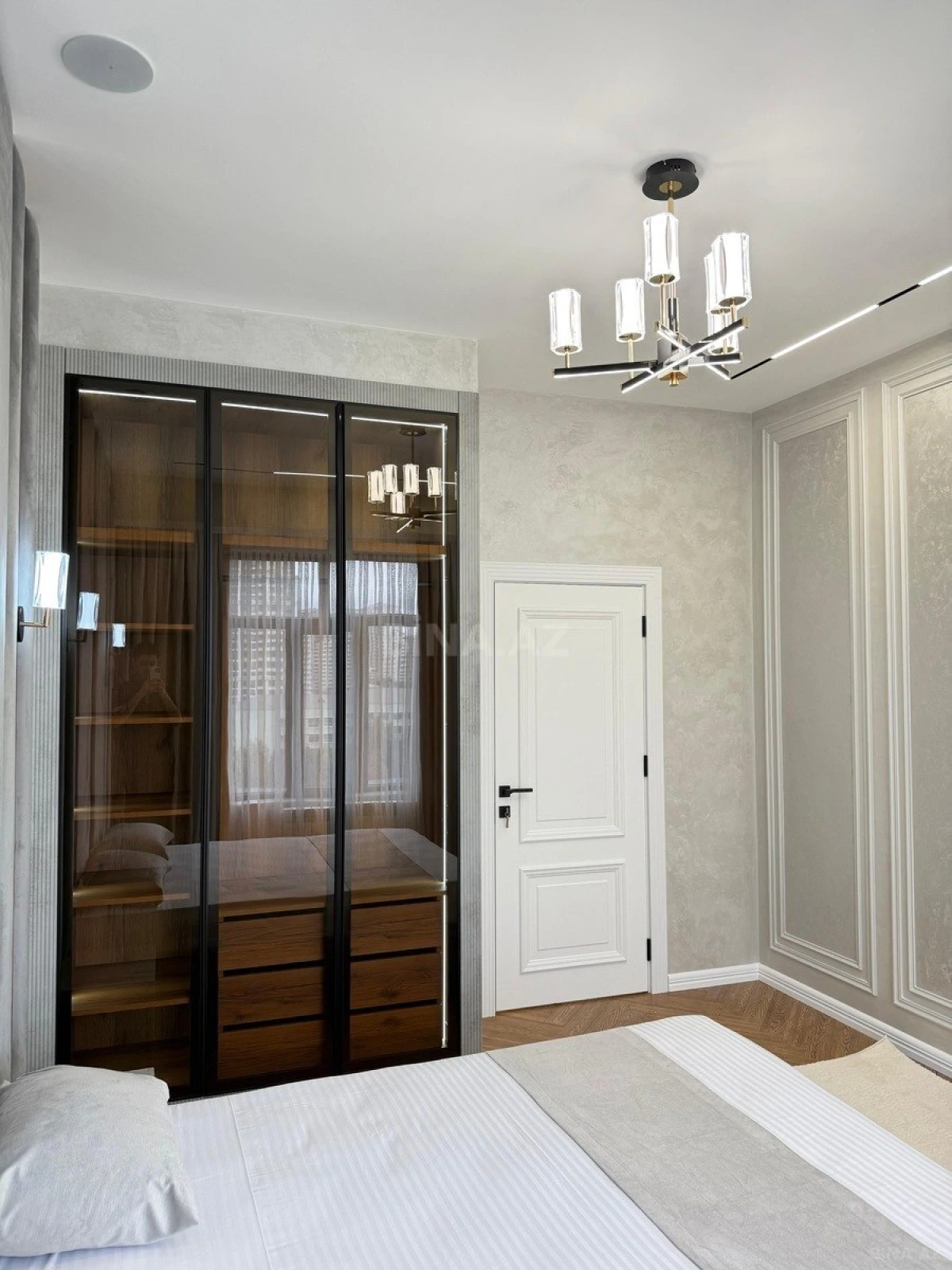 Satılır 2 otaqlı mənzil 63 m²