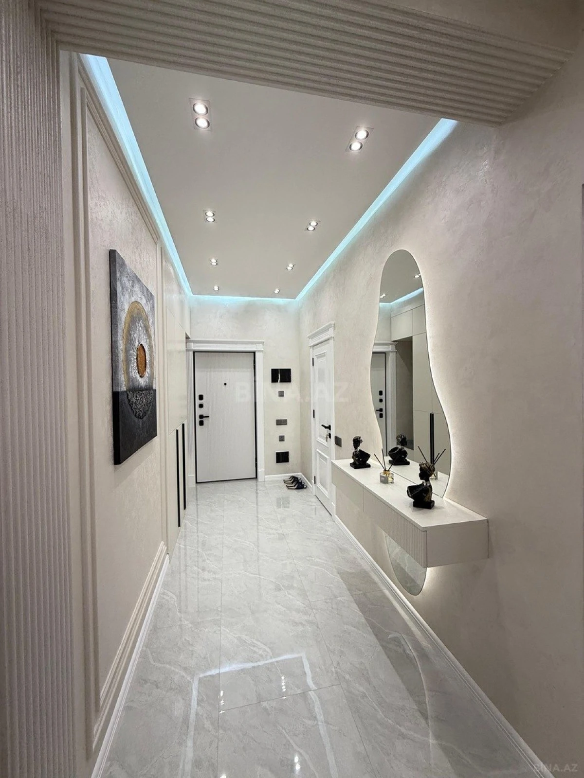 Satılır 2 otaqlı mənzil 63 m²