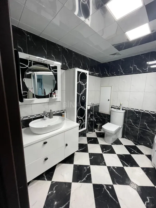 Satılır 3 otaqlı mənzil 122 m²