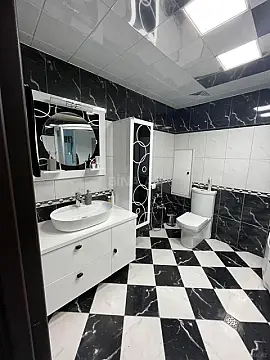 Satılır 3 otaqlı mənzil 122 m²