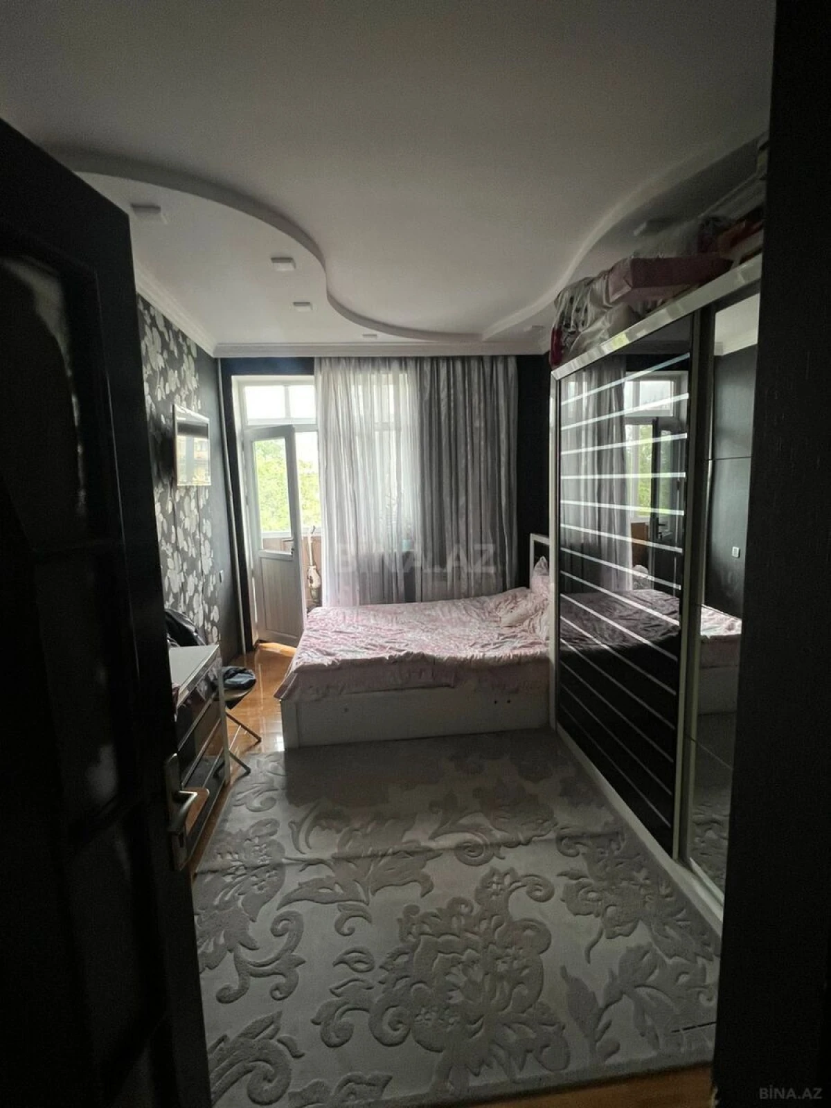 Satılır 3 otaqlı mənzil 117 m²