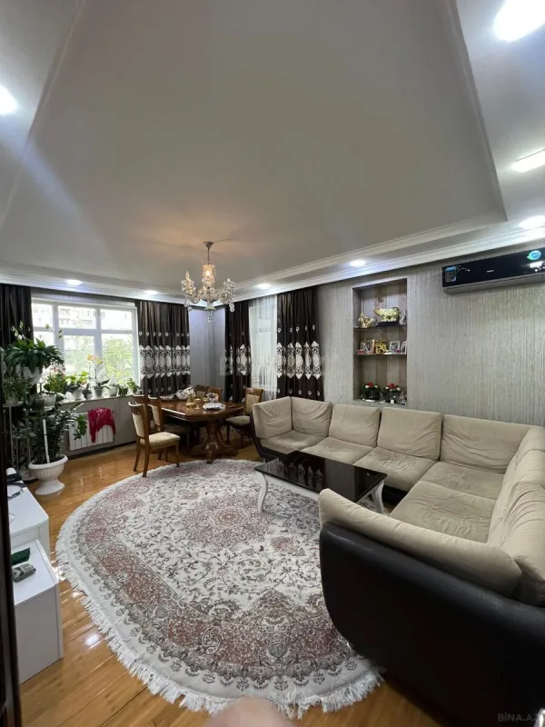 Satılır 3 otaqlı mənzil 117 m²