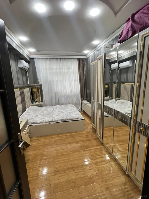 Satılır 3 otaqlı mənzil 117 m²