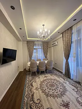 Satılır 2 otaqlı mənzil 90 m²