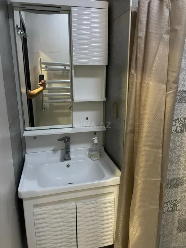 Satılır 2 otaqlı mənzil 58 m²