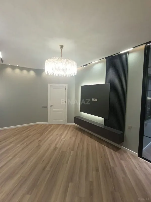 Satılır 2 otaqlı mənzil 65 m²