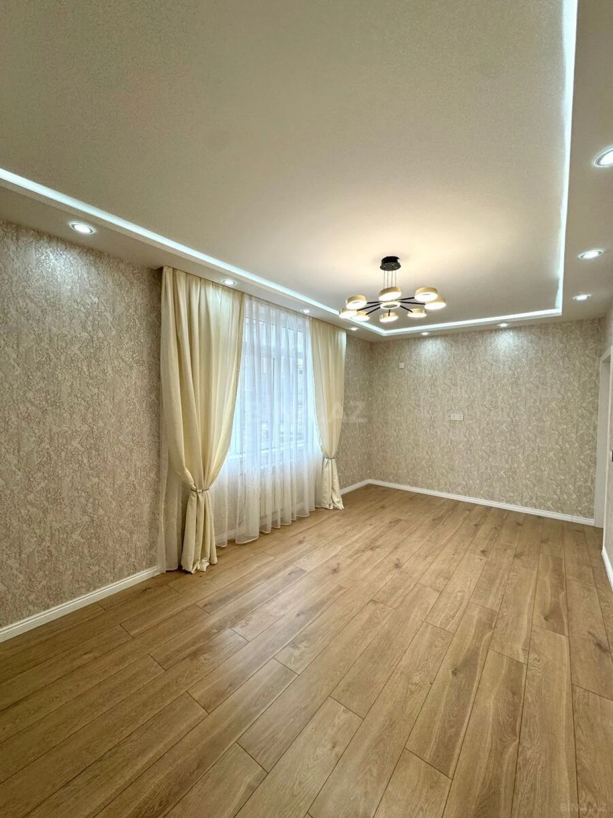 Satılır 2 otaqlı mənzil 50 m²