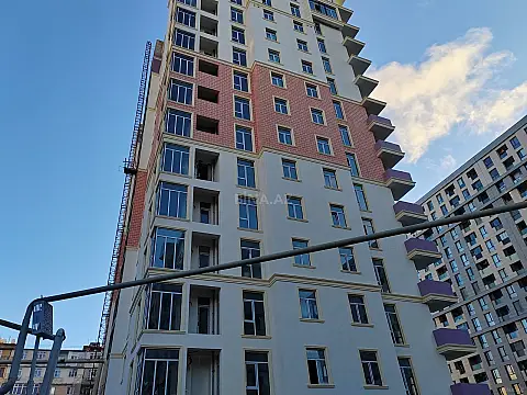 Satılır 3 otaqlı mənzil 88 m²
