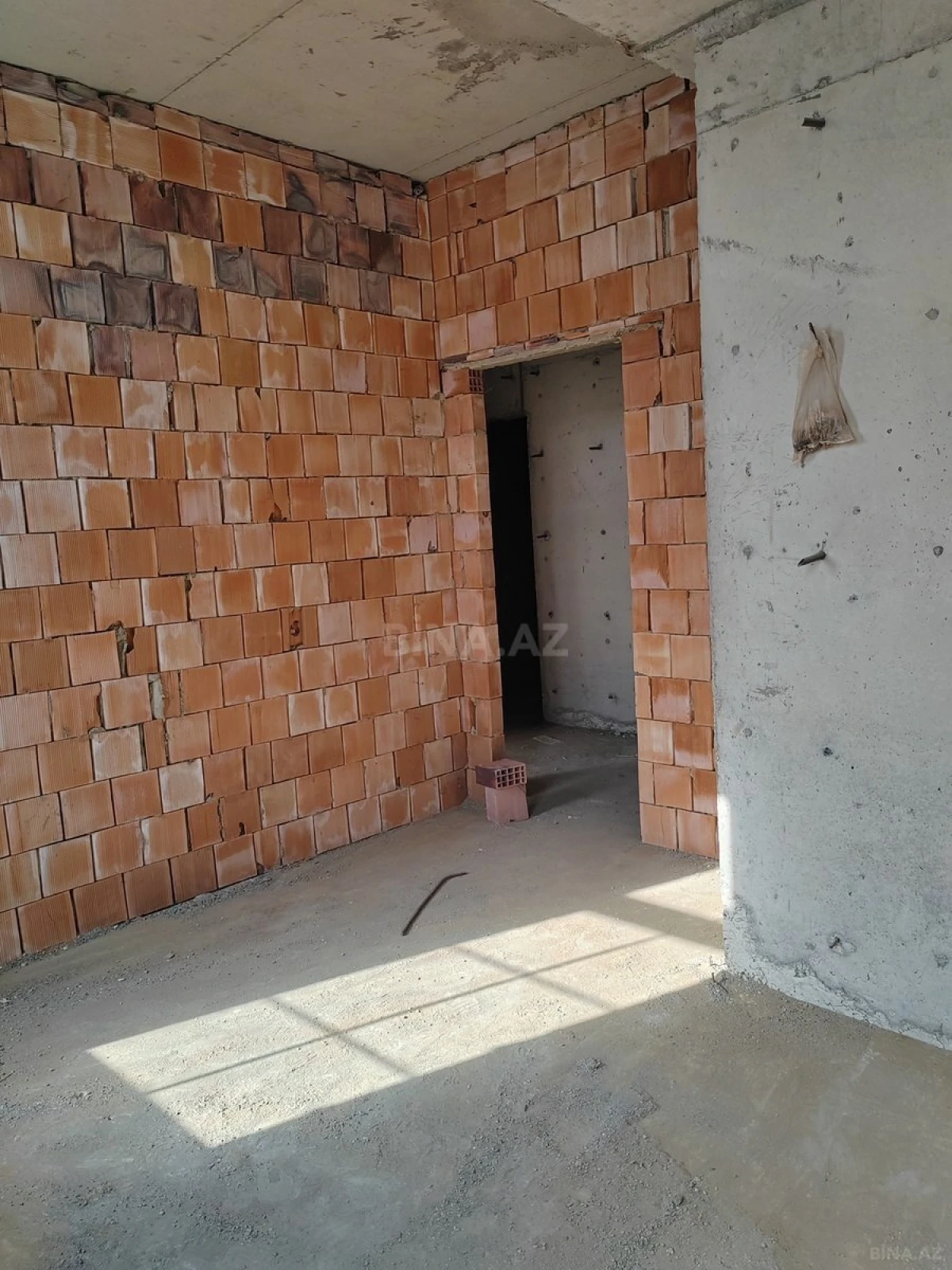 Satılır 3 otaqlı mənzil 88 m²