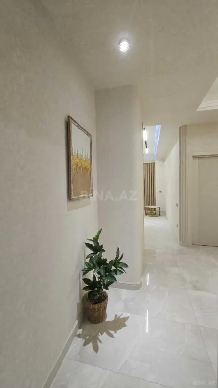 Kirayə verilir 3 otaqlı mənzil 110 m²