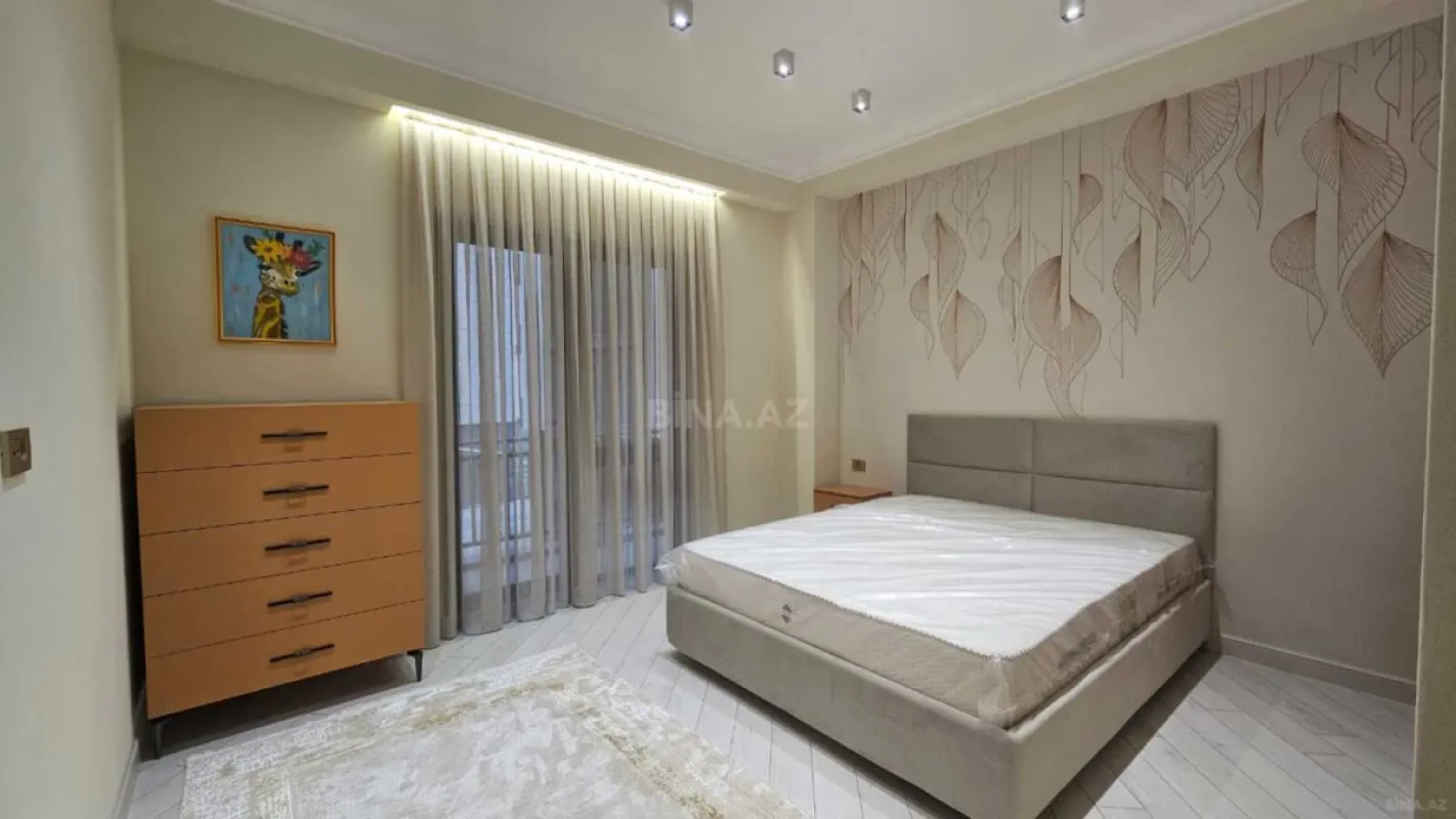 Kirayə verilir 3 otaqlı mənzil 110 m²